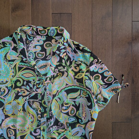 3/$20 PAISLEY PRINT VINTAGE SHORT SLEEVE BUTTON UP SHIRT - Picture 2 of 2